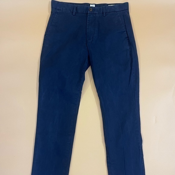 GAP Chino Khaki Pants - Picture 1 of 5